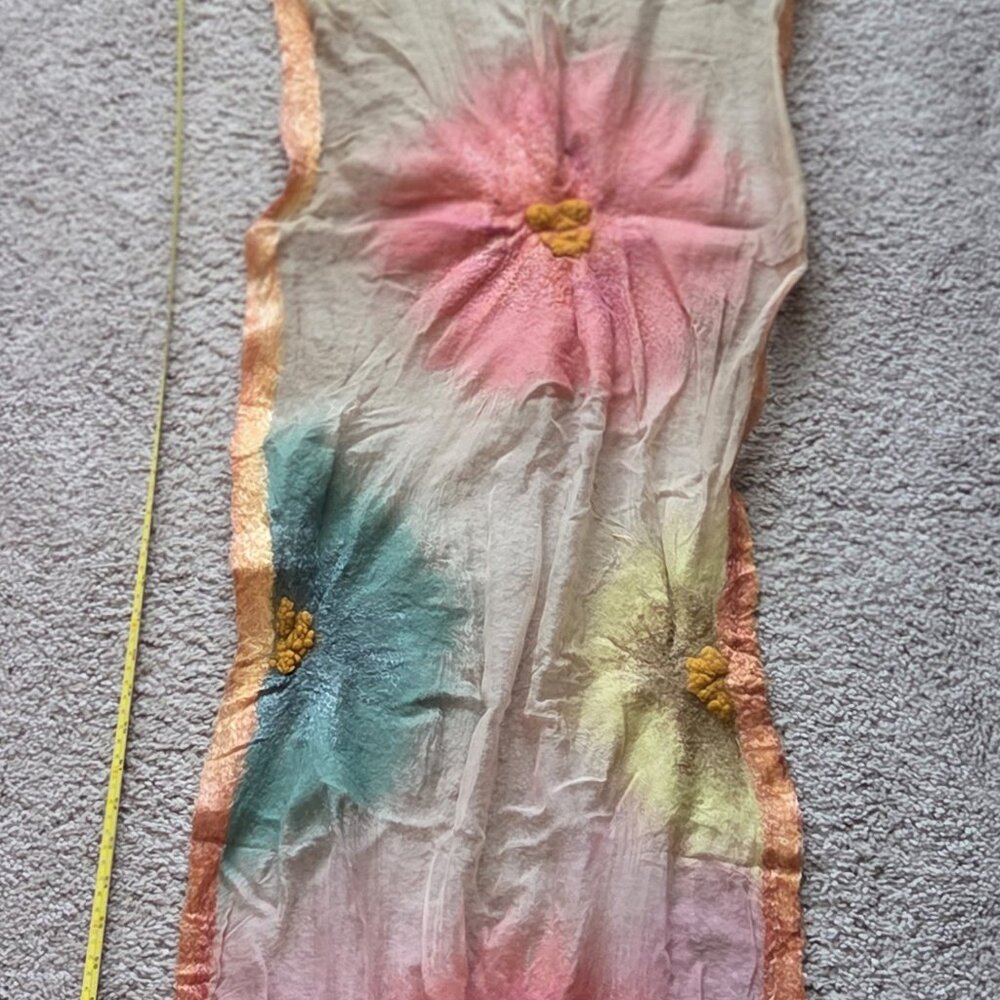 Felt silk scarf